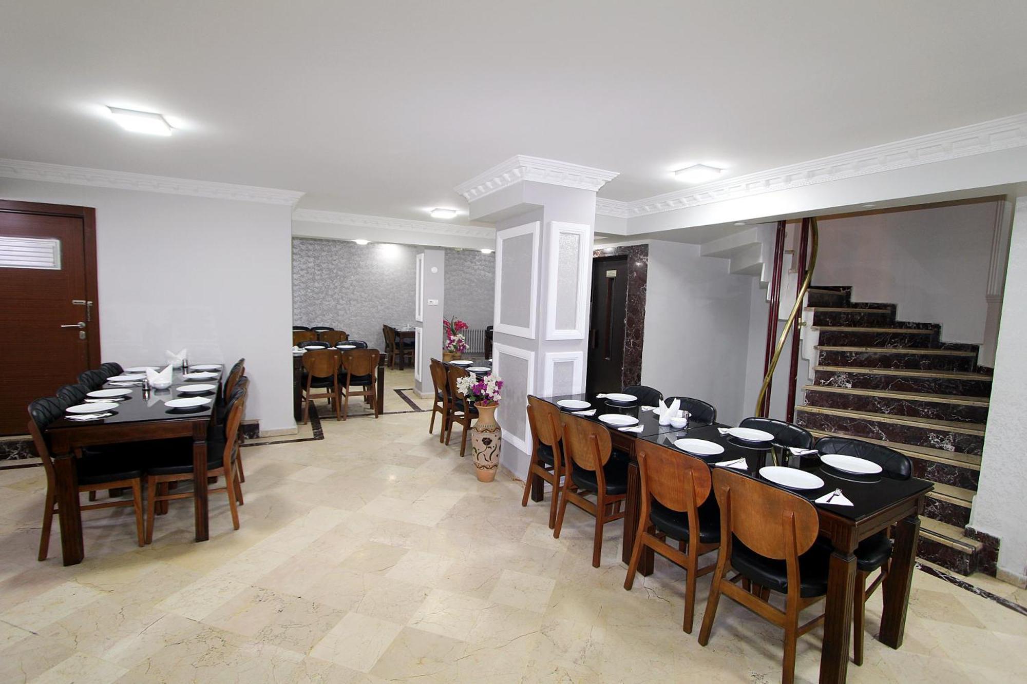 Lyon Hotel Istanbul Exterior photo